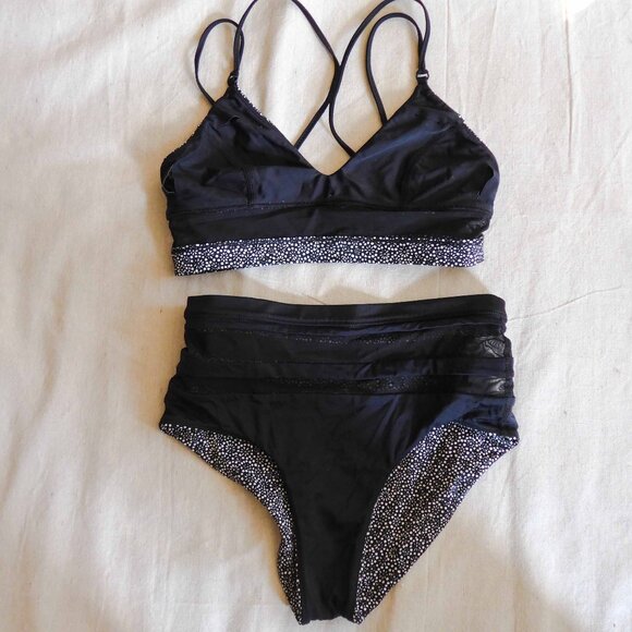 Lululemon Women 4 Go With The Flow Reversible Bikini Set - Picture 3 of 16